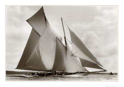 Frank Beken: The Schooner Suzanne, black-and-white photograph